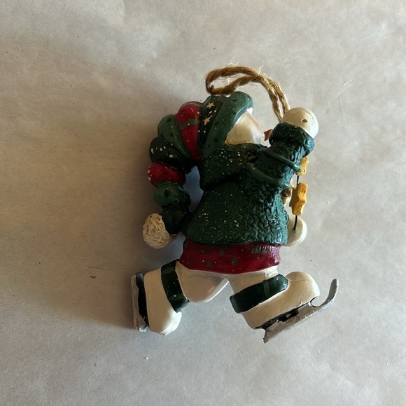 EUC Painted resin ornaments Sledding Girl & Skating Snowman Christmas decoration - Picture 8 of 13